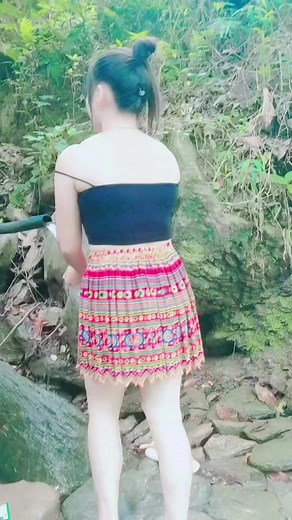 113K views · 3.7K reactions | Nkauj hmoob toj siab mus da dej laj siab kawg #2 | NKauj Hmoob Tiam Tshiab - Laos | Facebook