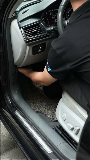 View diagnostic reports and real-time data on your phone with XTOOL A30M!