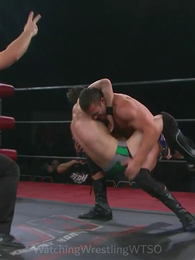 Mike Bennett vs Kyle O'Reilly ROH on HDNet 21/01/11 (Song: Papercut by Linkin Park) #fyp #wrestling #prowrestling #ringofhonor