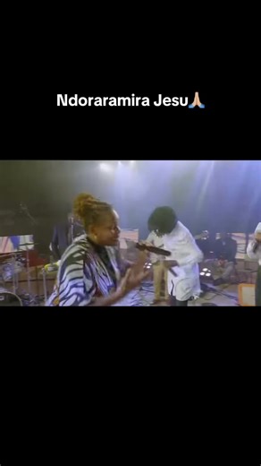 Ndoraramira Jesu - Mai Charamba Gospel Music