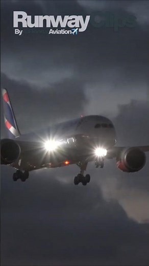 🌙 Boeing 787 Dreamliner Night Landing | Miami Int’l Airport Plane Spotting 4K Heavy Landings