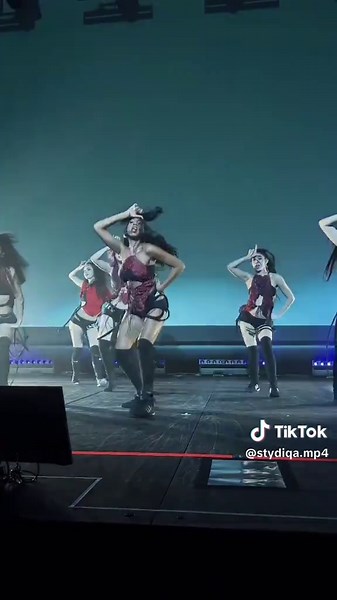 Yoonchae: The Trendsetter in Dance Challenges