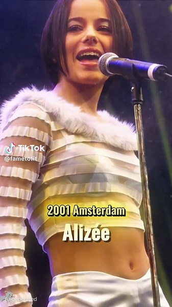 Alizée sorprende con su actuación en vivo