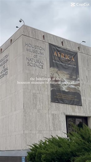 exploring houston while at worlds!!🌎🌭🧡 #fyp #foryoupage #stem #ftc #ftcworlds #firstintexas #fyppppppppppppppppppppppp #robotics #fypシ