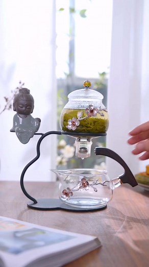 Glass Tea Set with Chinese Teapot and Tea Cup