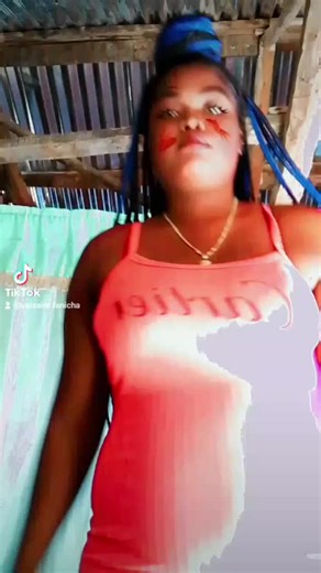 Vidéos de Valsaint Fanicha (@valsaint.fanicha) avec son original - Valsaint Fanicha