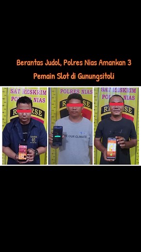 GUNUNGSITOLI - Tiga pelaku judi online jenis Slot Gates Of Olympus berhasil diamankan Satuan Reskrim Polres Nias, Sumatera Utara masing-masing di tempat berbeda. 3 pelaku tersebut berinisial HBL alias Ama Ken (32), ASZ (27), SL (38). Kasi Humas Polres Nias, Iptu Osiduhugo Daeli membenarkan penangkapan para pelaku judi online tersebut, kini telah ditahan di RTP Polres Nias.