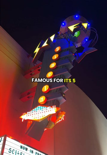 Honest review of the Sci Fi Dine In Theater at Hollywood Studios 🛸📺🚗 How was your experience? #hollywoodstudios #scifidineintheater #disneyworld #themepark #orlandotravel