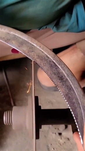 Making a knife serrated