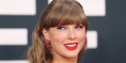 The Origin Story of Taylor Swift's Iconic Red Lip—And the Exact Lipsticks She Loves to Wear