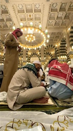 Masjid Nabvi Emotional 😭😭 || Islamic Hd Qtv || New Naat #shorts #foryou #naat