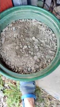 DIY home made vibrating bucket gold classifier first test.