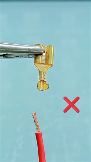 skills of install wire of plug in terminals #pluginterminals #terminals #pcbterminals #wireterminals