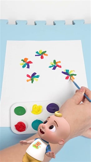 FLOWER POWER! ✌️ Paint & Pipe Cleaner Party With CoComelon #kids #shorts #craft