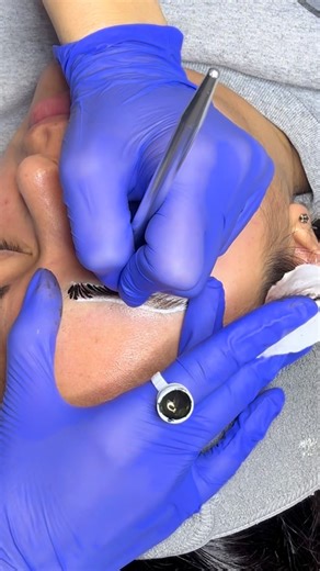 Fernanda Barros Beauty and Spa on Instagram: "#beautytips #microblading #microshadow #eyebrows #microshading"