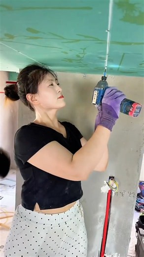 Ceiling decoration construction 🦺 #ceilinginstallation