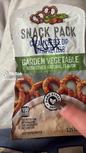 random snack asmr #lofiasmr #lowqualityasmr #fyp #asmr #mukbang