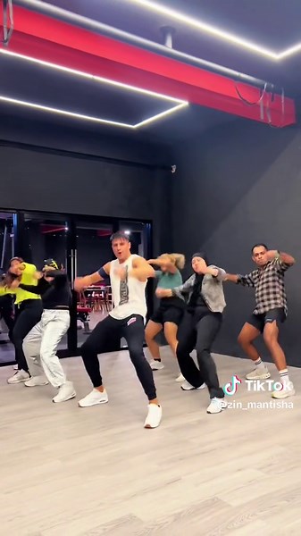 Zumba Dance Workout to Bopbopdrop