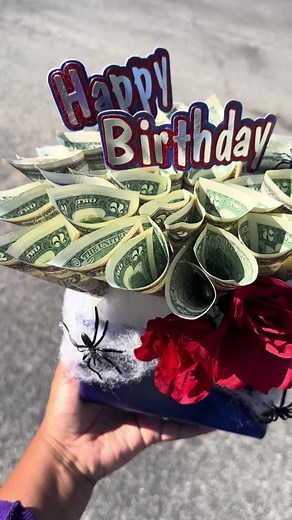 DIY Money Flower Bouquet Tutorial using MOSTLY Dollar Tree Supplies 💰💐 #diy #dollartreediy #foryou #moneybouquet #moneyflowersbouquet #4evadiy #craft #tutorial #diygift