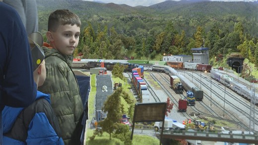 Model railroad club shows off displays during Christmas open house