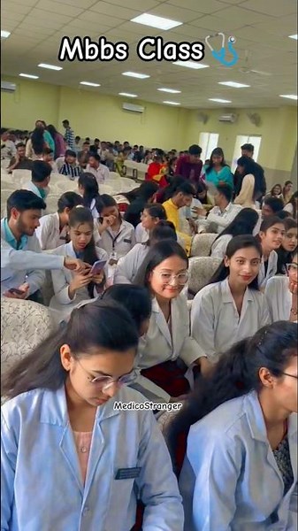 Doctor Class🩺🔥🎯Respect Real Heroes💉💊🩺MbbsLife🫀#medicostranger#mbbs#ytshorts#doctor#aiimsdelhi