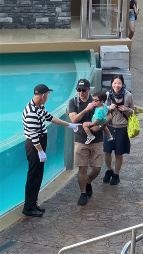 Mime Pranks People 🤣 #mime #seaworldmime #adventuresthatrock #fun #seaworldorlando #funnyvideos #funnyreels | Adventures That ROCK