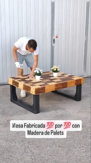 Mesa fabricada a mano con madera de palets Reciclados. #diy #mesa #mesas #palets #reciclaje #paletienda | Academia de muebles con palets