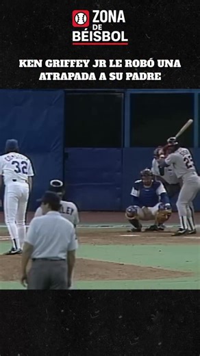 Zona de Béisbol ⚾️ on Instagram: "📅 21 de septiembre de 1990 Uno de los momentos más especiales y curiosos en la historia de MLB tuvo como protagonistas a Ken Griffey Jr. y su padre, Ken Griffey Sr. 😄⚾ Durante una jugada defensiva, Griffey Jr. le robó literalmente una atrapada a su padre, cruzándose en el último segundo para quedarse con la pelota. La escena provocó risas en el estadio y dejó una imagen única: padre e hijo compartiendo el mismo out en Grandes Ligas. 👨‍👦✨ Una muestra de quími