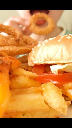 バーガーキングを食べる