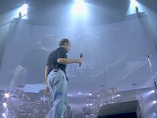 "Invisible Touch" on the "We Can't Dance" tour, 1992. 🕺 | Genesis
