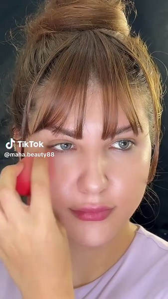 Eye Makeup Tutorial with Bessan Ismail