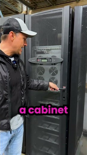 ⚡ What is an APC Smart-UPS VT? #UPS