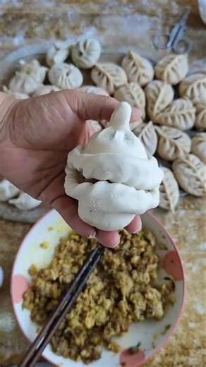 Steamed Baozi Recipe with Unique Filling”