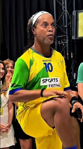 Age 46 Ronaldinho Spectacular Skills 🔥