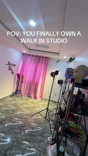 Exciting New Walk-In Studio for Hairstylists