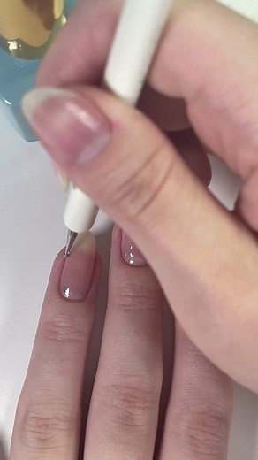 its soft girl spring!!!🌼🩵 using Aprés @GelX Creator Over Koala-fied and Organic Eggshells #floralnails #flowerdesign #skybluenails #apres #minimalnails #simplenails #gelnails #nailart #내일아트 #маникюр #esmalte #nailinspo #naildesign