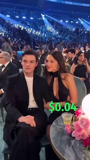 A reminder that this account harassed a 15 year old for over 6 months and called her slurs btw