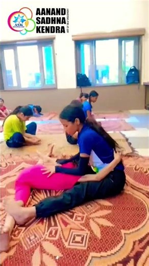 Kids Leg Split Practice | Flexibility & Stretching Yoga for Children #kidsyoga #flexibility #shorts