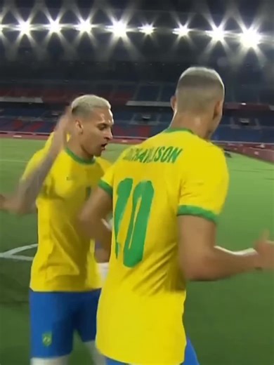 Football Dance Celebration Moments: Viral TikTok Videos