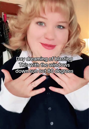 Typing this from 20 degree weather in 3 layers #plussizeoutfits #fyp