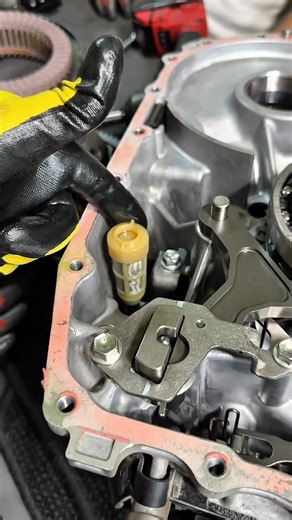 Toyota Hybrid E-CVT is the best transmission ever made 😱😬 I’m l wrong? | Hybrid Solution Diagnostics