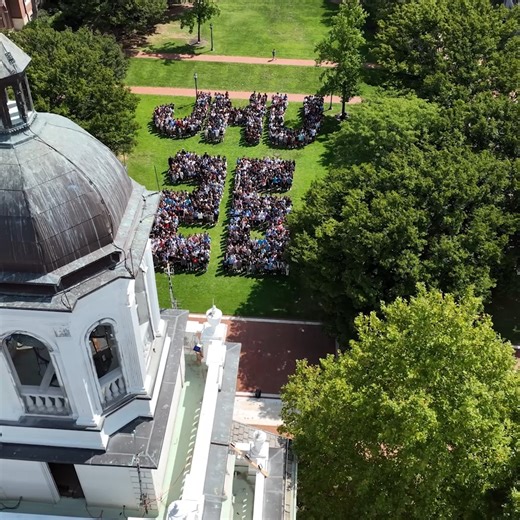 10K views · 509 reactions | New Blue Jays, assemble! With orientation complete and classes starting tomorrow, we’re proud to officially introduce: The Johns Hopkins University Class of 2026!  #JHU2026 #GoHop #JohnsHopkinsUniversity #ClassOf2026 | Johns Hopkins University | Facebook