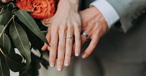 Garter Toss Songs: Best Wedding Playlists & Tradition Tips