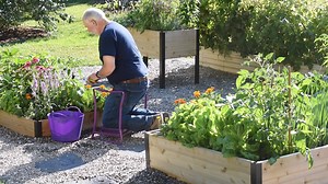 4.3K views · 68 reactions | Gardening is a whole lot easier with this convertible kneeler/bench. Kneel on the extra-thick pad to work down low, then flip it over to create a comfortable seat for cutting flowers and harvesting veggies — or simply relaxing. Kneeler: https://bit.ly/2vT8uPm More tips and tools for easier gardening: https://bit.ly/2OV71Ry | Gardener's Supply Company | Facebook