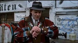 In HIMMEL ÜBER BERLIN spielte Bruno Ganz eine seiner größten Rollen - wir gratulieren dem wunderbaren Schauspieler zur Auszeichnung mit dem Ehrenpreis beim Bayerischen Filmpreis! bit.ly/28RYRYe | ARTHAUS