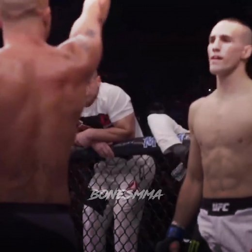 The bloodiest fight in ufc history🩸#robbielawler #rorymacdonald #ufcfightnight #ufc #mma #bonesmma