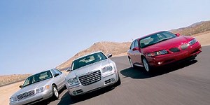 2004 Chrysler 300 vs. Ford Crown Victoria, Pontiac Bonneville