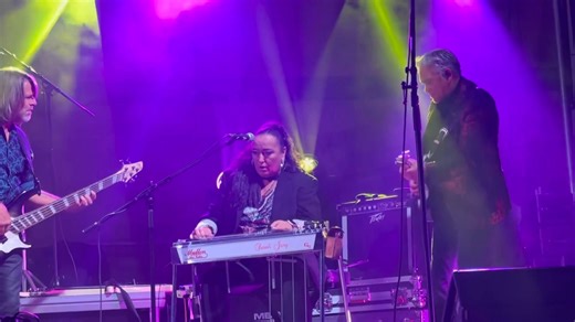 Mullen Pedal Steel Guitar Peavey Electronics Peterson Tuners D'Addario and Co. Mullen Crew Pedal-steel Music Road Pilots - Modern Country Rock | Sarah Jory