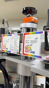 🌈 Cùng Cocoon khám phá quá trình hoàn thiện nước tẩy trang bí đao phiên bản giới hạn với “chiếc áo” cầu vồng rực rỡ nhé! #lgbtqplus #cutunhiendi #loveyournature | Cocoon Vietnam