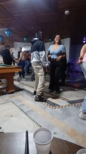 Heredero Coqueta bailando con mi amiga del barrio